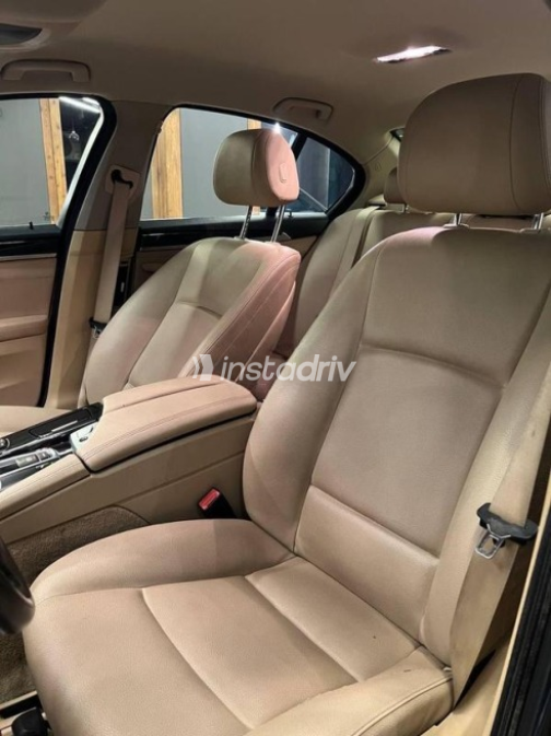 BMW 520 2014 Black Automatic Used for Sale in Cairo - 3