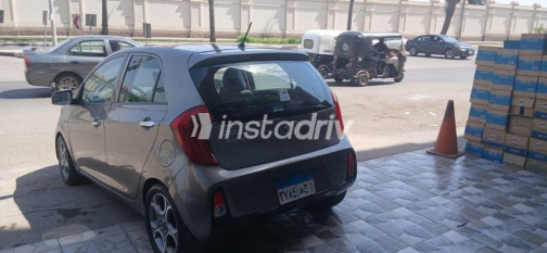 Kia Picanto 2015 Beige Automatic Used for Sale in Nasr city - 7