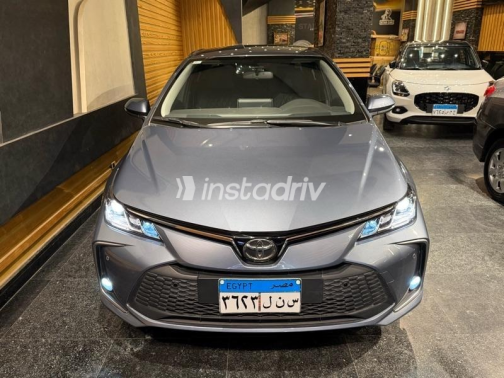 Toyota Corolla 2025 White Automatic Used for Sale in Sheikh Zayed City - 1