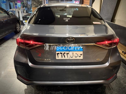 Toyota Corolla 2025 White Automatic Used for Sale in Sheikh Zayed City - 5