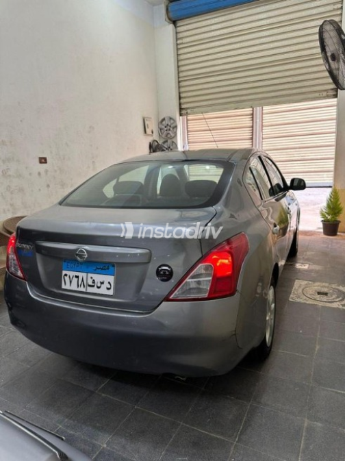 Nissan Sunny 2014 Silver Automatic Used for Sale in Mit Ghamr - 5