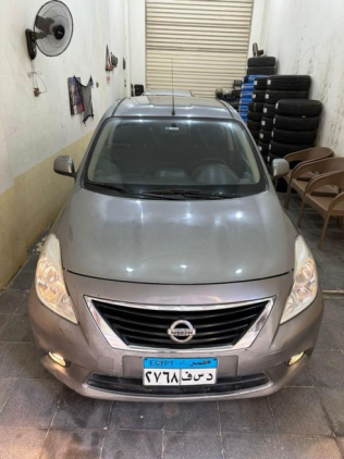 Nissan Sunny 2014 Silver Automatic Used for Sale in Mit Ghamr