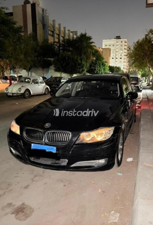 BMW 320 2010 Black Automatic Used for Sale in Nasr city - 4