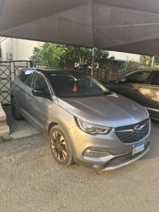 Opel Grandland 2019 Silver Automatic Used for Sale in Greater Cairo ( Cairo + Giza)