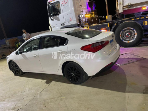 Kia Cerato 2013 White Automatic Used for Sale in Banha - 2