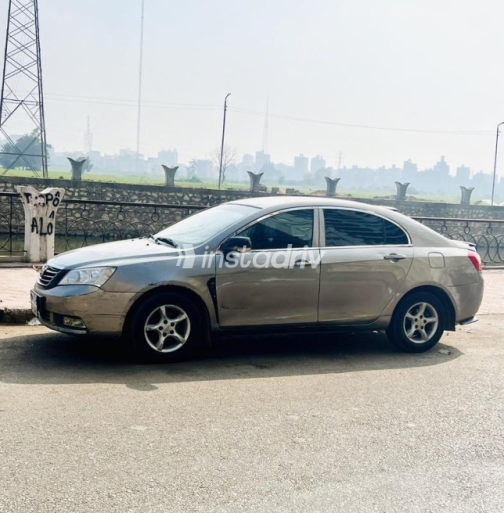 Geely Emgrand 7 2014 Petroleum Manual Used for Sale in Tanta - 5