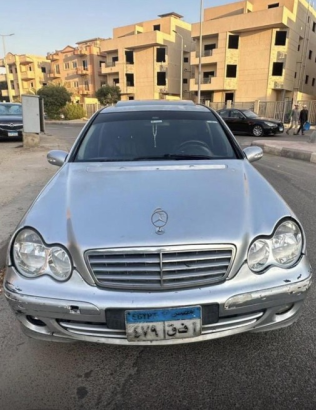 Mercedes 200 2007 Silver Automatic Used for Sale in Cairo