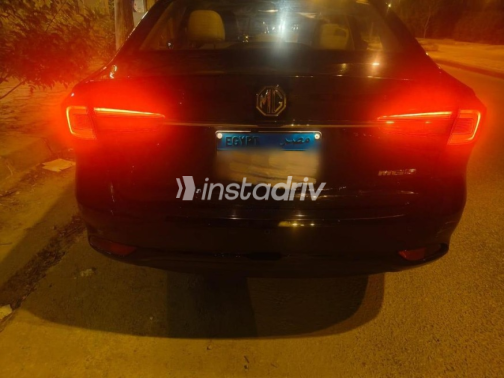 ام جى 5 2022 أسود أوتوماتيك مستعملة للبيع في الشروق - 3