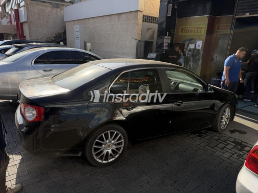 Volkswagen Jetta 2010 Black Automatic Used for Sale in Cairo - 2