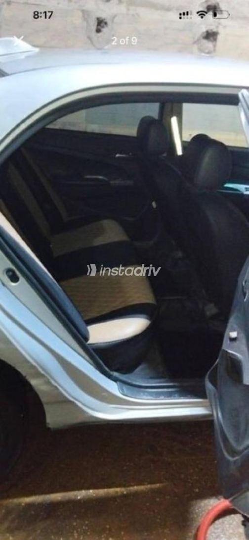 بى واى دى‬ F3 2019 فضي يدوي مستعملة للبيع في الجيزة - 6