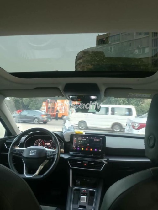 Seat Leon 2024 Dark Blue Automatic Used for Sale in Maadi - 4