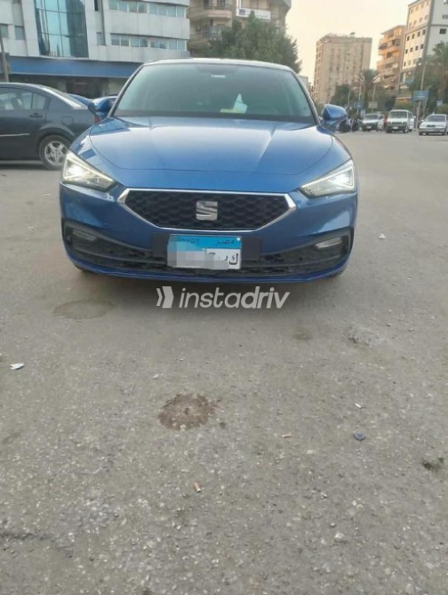 Seat Leon 2024 Dark Blue Automatic Used for Sale in Maadi - 5