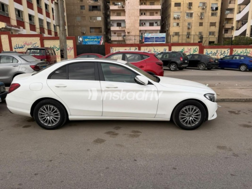 مرسيدس C 180 2018 أبيض أوتوماتيك مستعملة للبيع في المعادى - 2