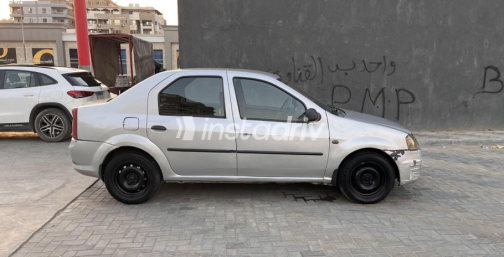 Renault Logan 2013 Silver Manual Used for Sale in Cairo - 2