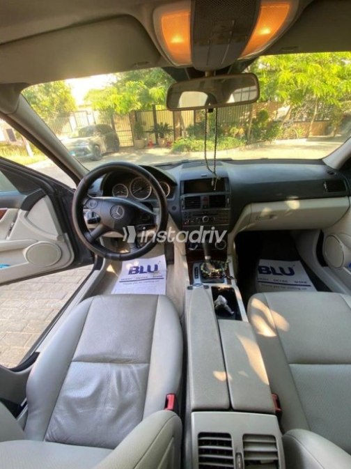 Mercedes C 180 2010 Petroleum Automatic Used for Sale in Cairo - 4
