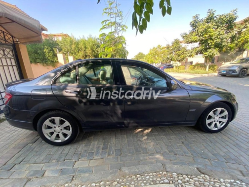 Mercedes C 180 2010 Petroleum Automatic Used for Sale in Cairo - 6