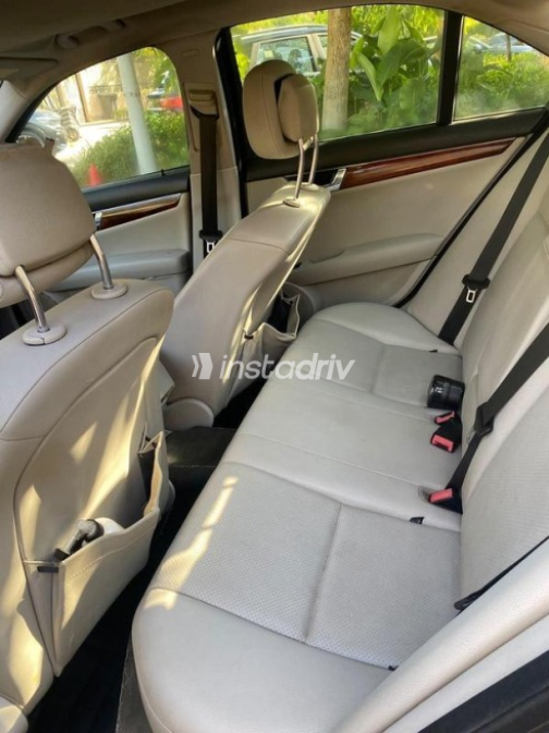 Mercedes C 180 2010 Petroleum Automatic Used for Sale in Cairo - 7