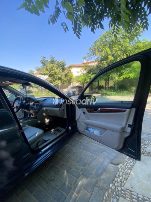 Mercedes C 180 2010 Petroleum Automatic Used for Sale in Cairo - 8