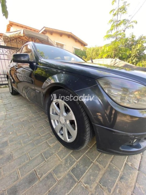 Mercedes C 180 2010 Petroleum Automatic Used for Sale in Cairo - 9