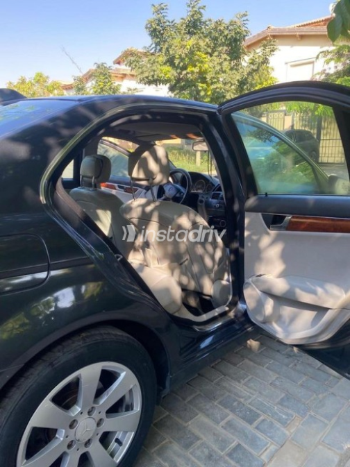 Mercedes C 180 2010 Petroleum Automatic Used for Sale in Cairo - 10