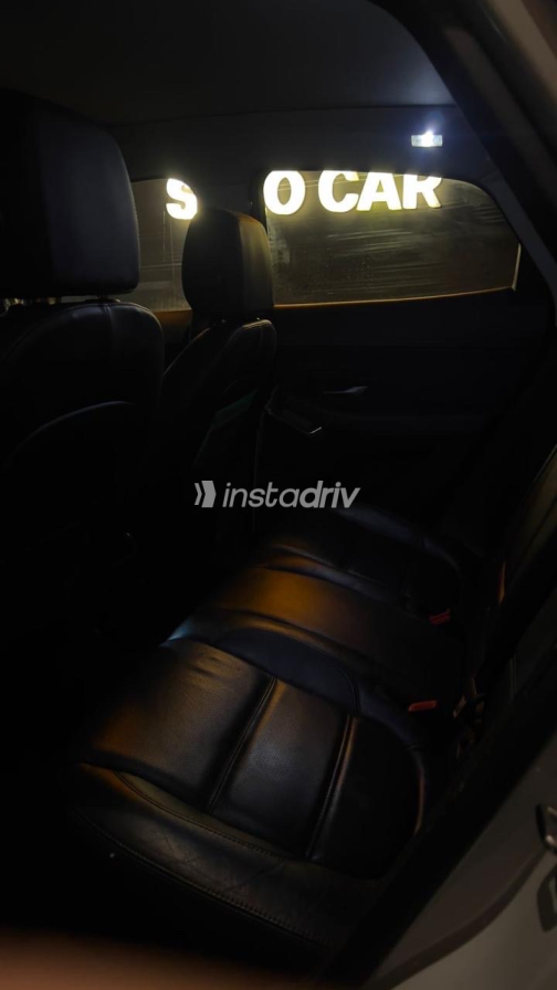 Jaguar E-pace 2020 White Automatic Used for Sale in Greater Cairo ( Cairo + Giza) - 6