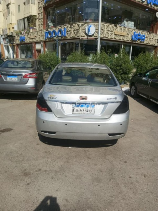جيلي امجراند 7 2015 فضي أوتوماتيك مستعملة للبيع في الجيزة - 5