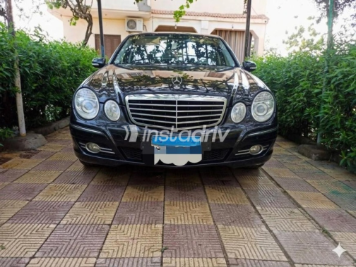 Mercedes 280 2008 Black Automatic Used for Sale in Cairo - 1