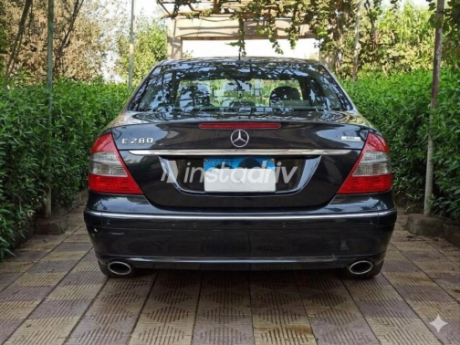 Mercedes 280 2008 Black Automatic Used for Sale in Cairo - 2