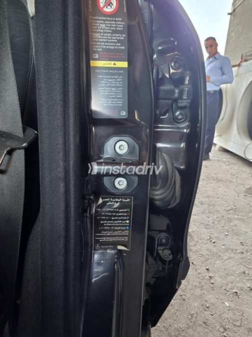 Mercedes 280 2008 Black Automatic Used for Sale in Cairo - 10