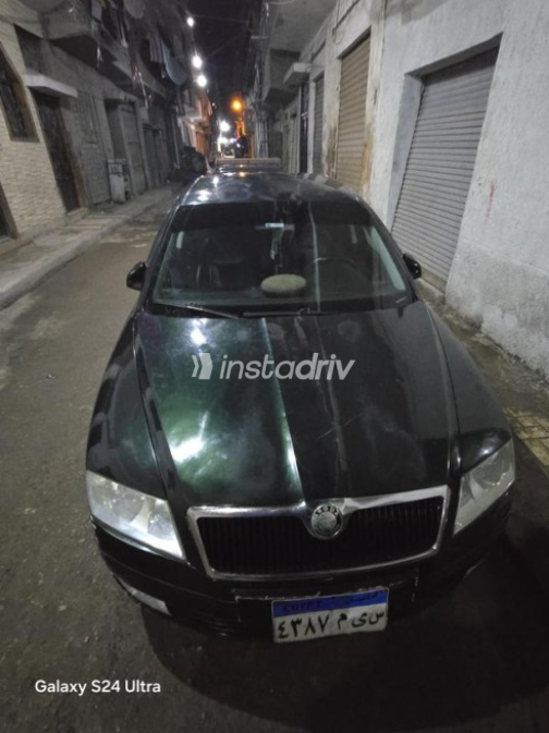 سكودا اوكتافيا A5 2005 أخضر غامق يدوي مستعملة للبيع في الإسكندرية - 1
