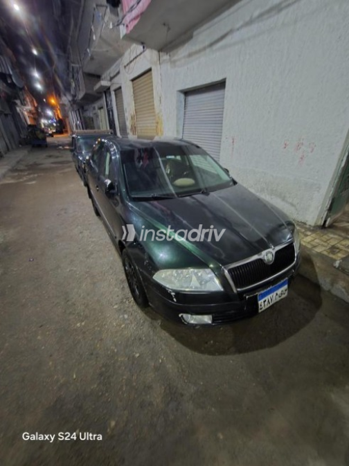 سكودا اوكتافيا A5 2005 أخضر غامق يدوي مستعملة للبيع في الإسكندرية - 2