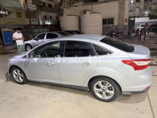 Ford Focus 2014 Silver Automatic Used for Sale in 6 October - 9