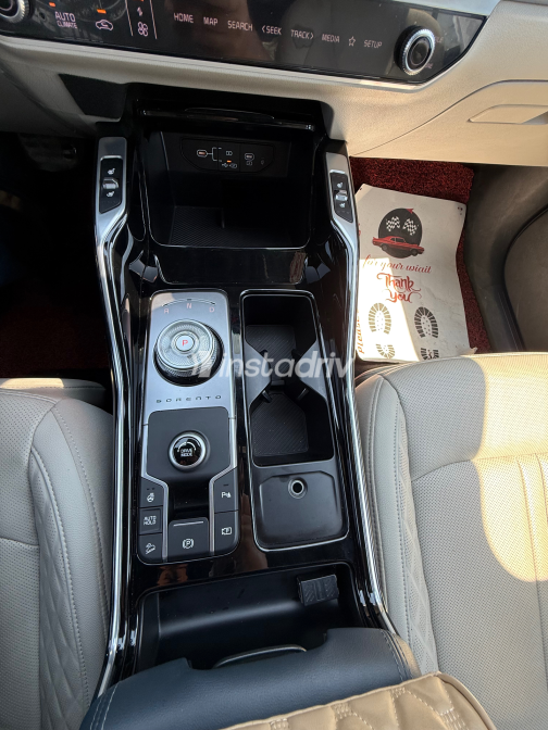 Kia Sorento 2025 Black Automatic Used for Sale in Greater Cairo ( Cairo + Giza) - 7