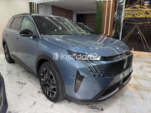 Peugeot 5008 2026 Dark Blue Automatic Used for Sale in Faiyum - 5