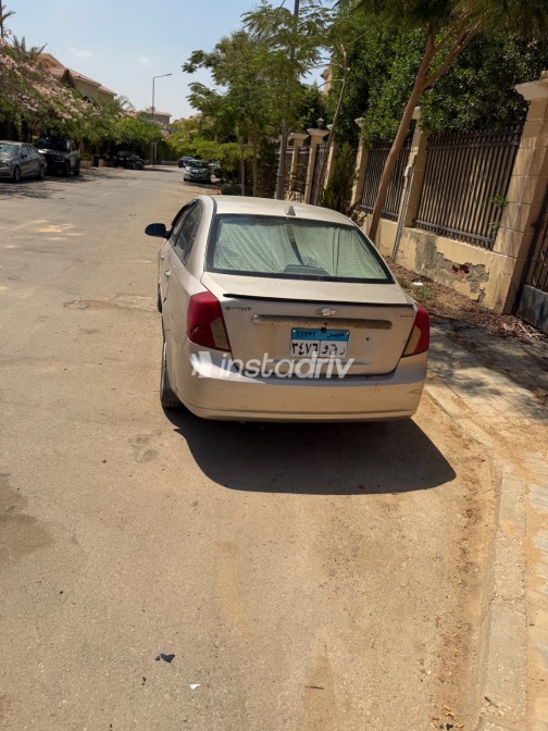 Chevrolet Optra 2012 Gold Automatic Used for Sale in Greater Cairo ( Cairo + Giza) - 3