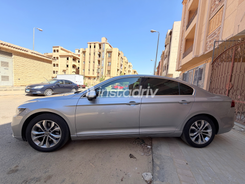 Volkswagen Passat 2021 Gray Automatic Used for Sale in Greater Cairo ( Cairo + Giza) - 3