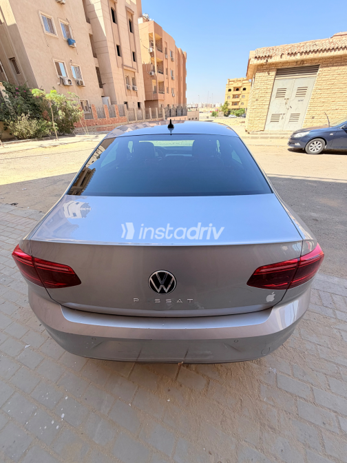 Volkswagen Passat 2021 Gray Automatic Used for Sale in Greater Cairo ( Cairo + Giza) - 5