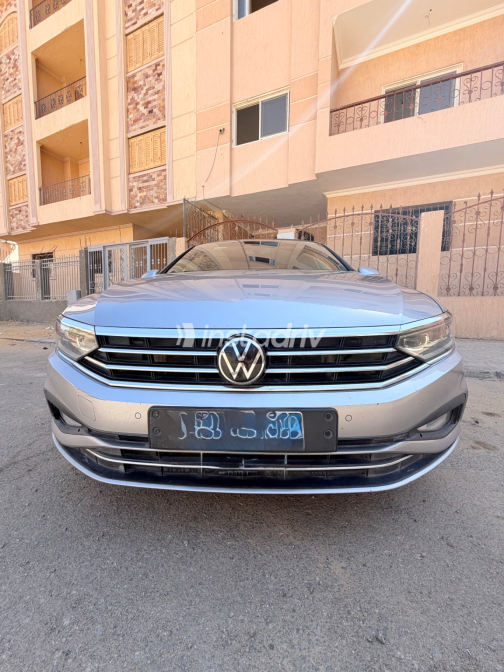 Volkswagen Passat 2021 Gray Automatic Used for Sale in Greater Cairo ( Cairo + Giza) - 7
