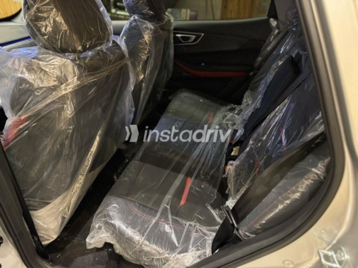 شيرى تيجو 4 برو 2025 فضي أوتوماتيك مستعملة للبيع في مدينة الشيخ زايد - 6