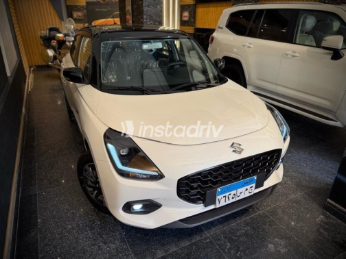 Suzuki Swift 2026 White Automatic Used for Sale in Sheikh Zayed City - 8
