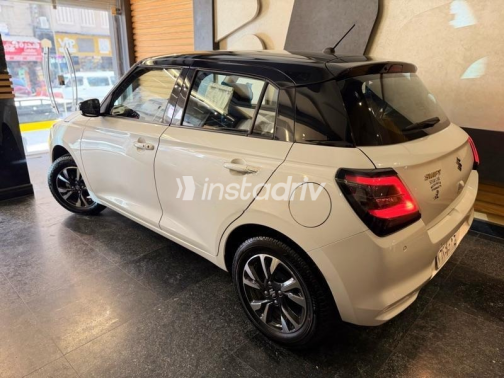 Suzuki Swift 2026 White Automatic Used for Sale in Sheikh Zayed City - 9