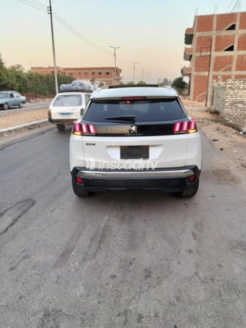 بيجو 3008 2019 أبيض أوتوماتيك مستعملة للبيع في منيا القمح - 2