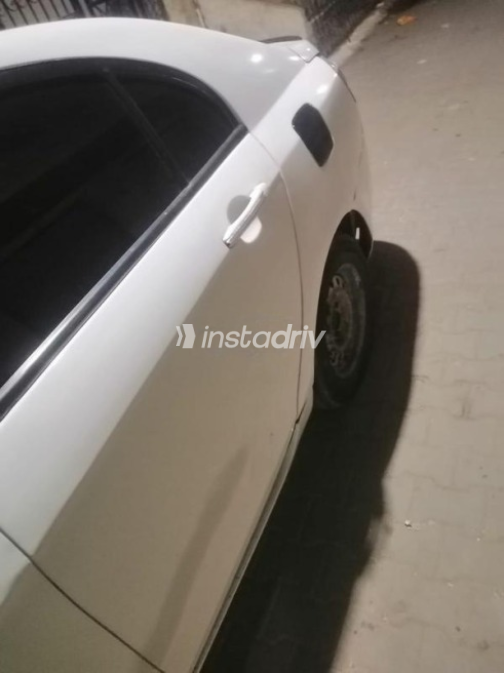 Emgrand EC 7 2013 White Manual Used for Sale in Greater Cairo ( Cairo + Giza) - 5