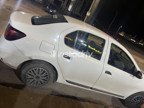 Renault Logan 2022 White Automatic Used for Sale in Damietta - 3
