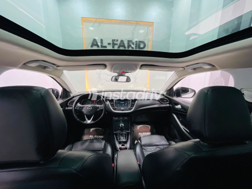 Opel Grandland 2020 White Automatic Used for Sale in Greater Cairo ( Cairo + Giza) - 2