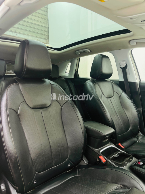 Opel Grandland 2020 White Automatic Used for Sale in Greater Cairo ( Cairo + Giza) - 6