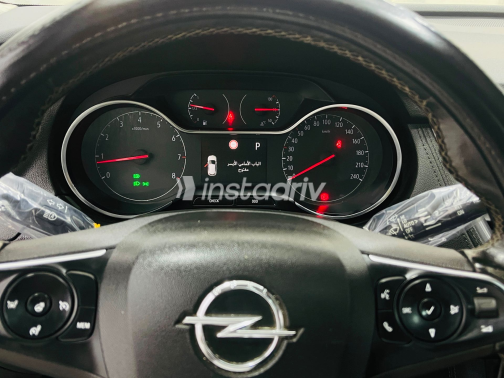 Opel Grandland 2020 White Automatic Used for Sale in Greater Cairo ( Cairo + Giza) - 7