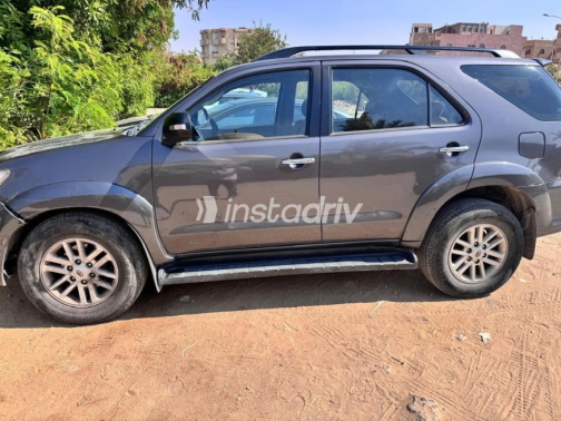 Toyota Fortuner 2013 Dark Gray Automatic Used for Sale in 6 October - 1