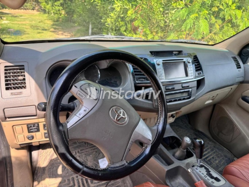 Toyota Fortuner 2013 Dark Gray Automatic Used for Sale in 6 October - 4