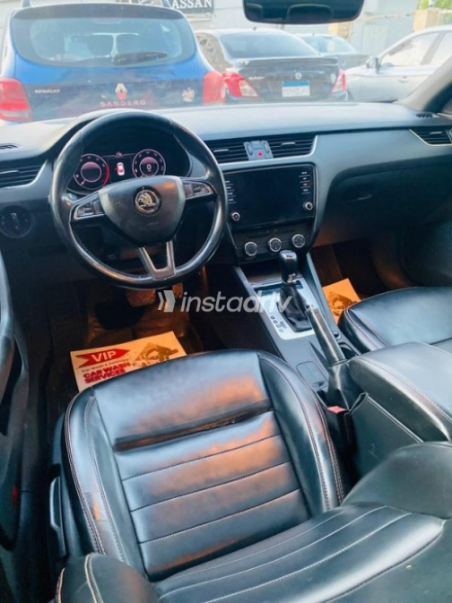 Skoda Octavia 2020 Red Automatic Used for Sale in Nasr city - 9
